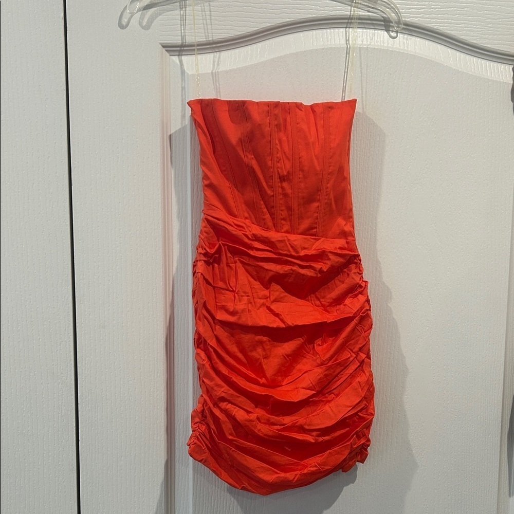 WHITE FOX Red orange mini dress- Elegant Strapless Red Dress - Picture 3 of 3